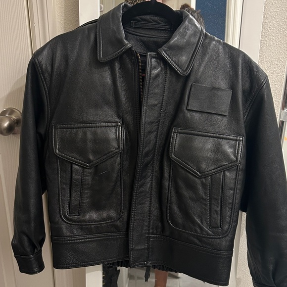 Gibson & Barnens Jackets & Blazers - Chaps Black Leather Bomber Jacket